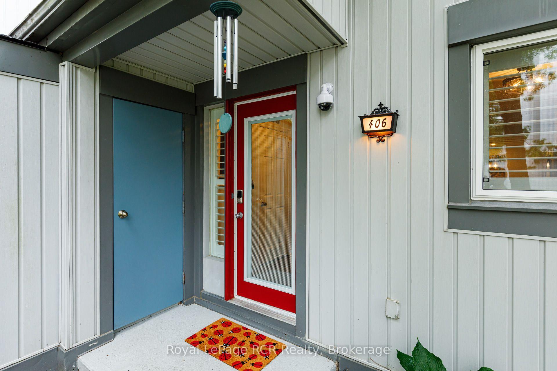 Photo 2 of Unit 406, 12 Dawson Drive, Collingwood — HOMEH