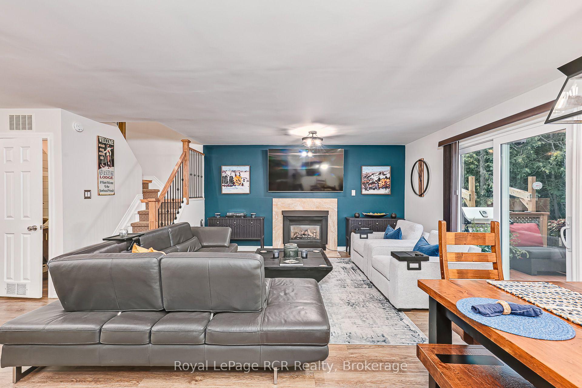 Photo 11 of Unit 406, 12 Dawson Drive, Collingwood — HOMEH