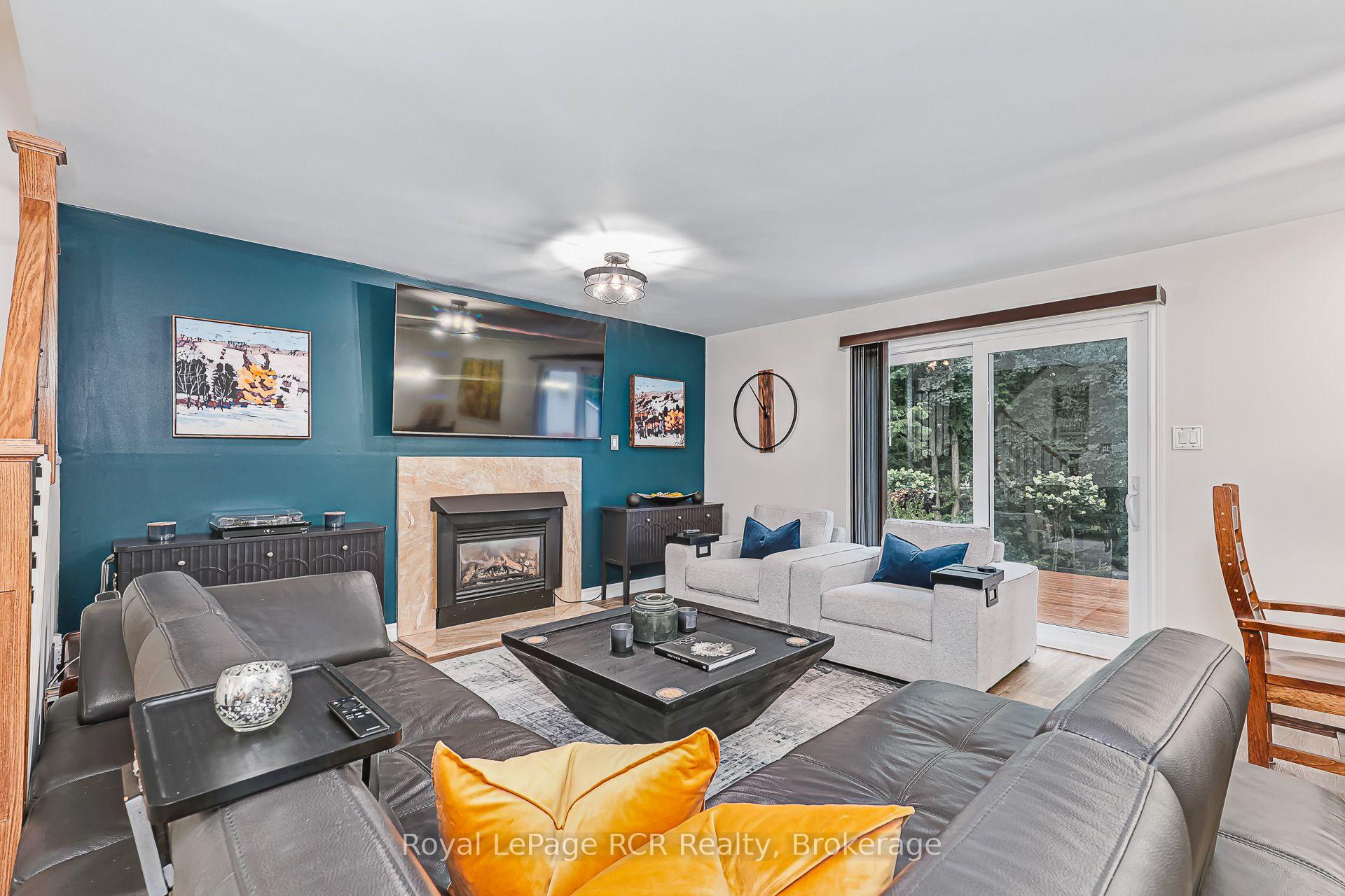Photo 13 of Unit 406, 12 Dawson Drive, Collingwood — HOMEH