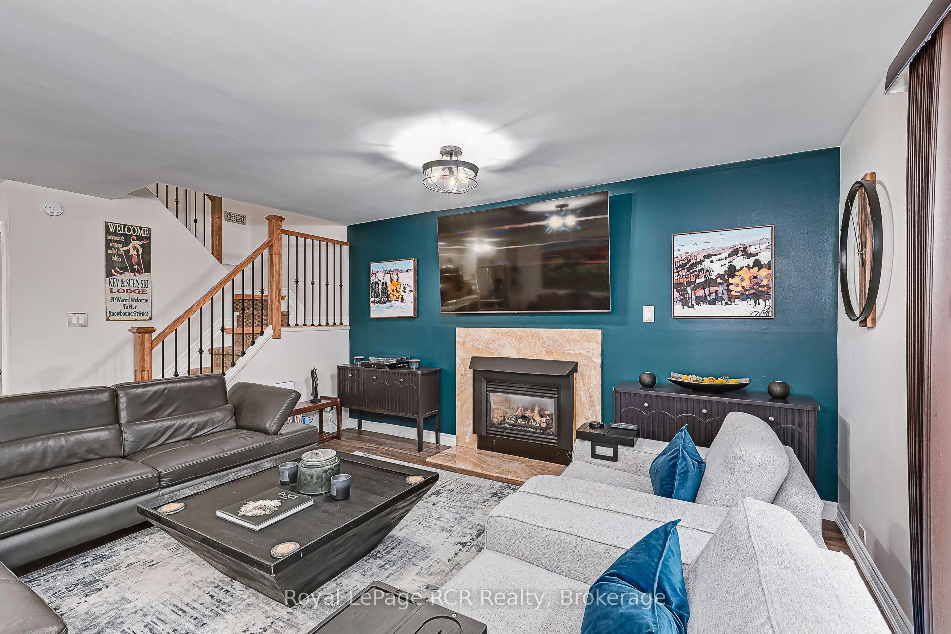 Photo 14 of Unit 406, 12 Dawson Drive, Collingwood — HOMEH