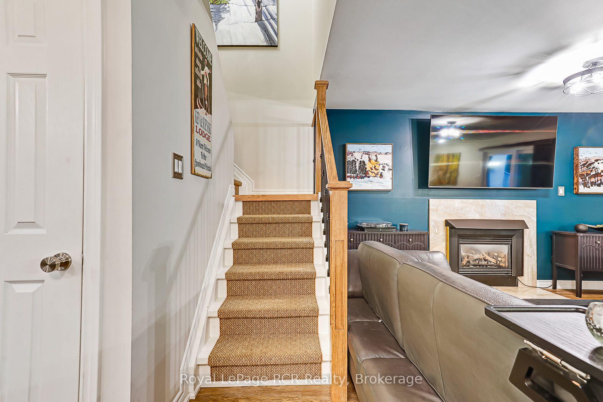 Photo 15 of Unit 406, 12 Dawson Drive, Collingwood — HOMEH