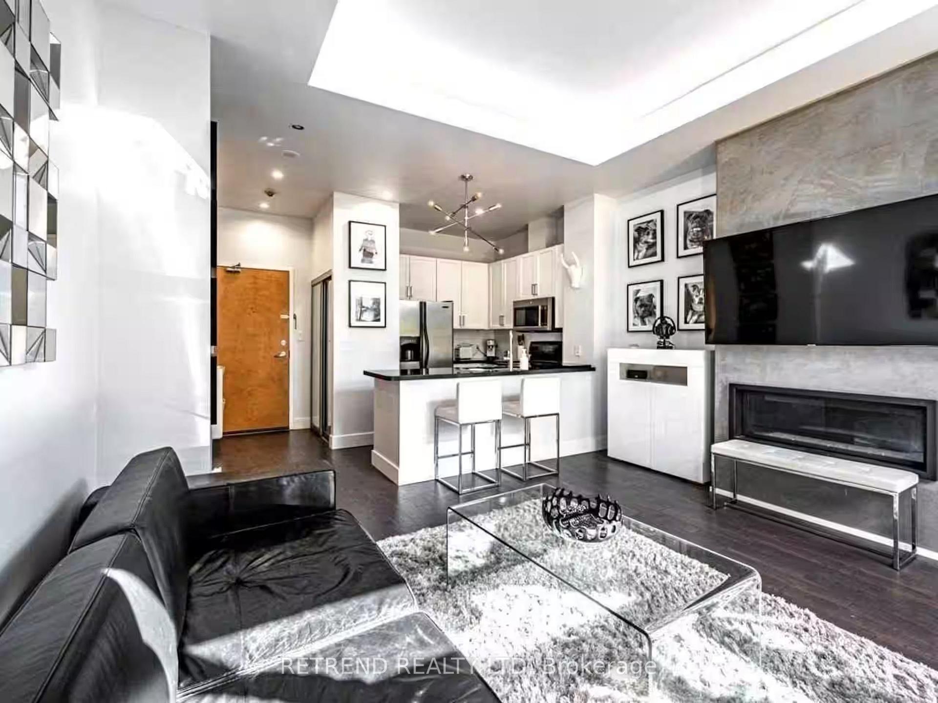 Photo 2 of Unit 209, 8 wellesley Street E, Toronto, Church-Yonge Corridor — HOMEH