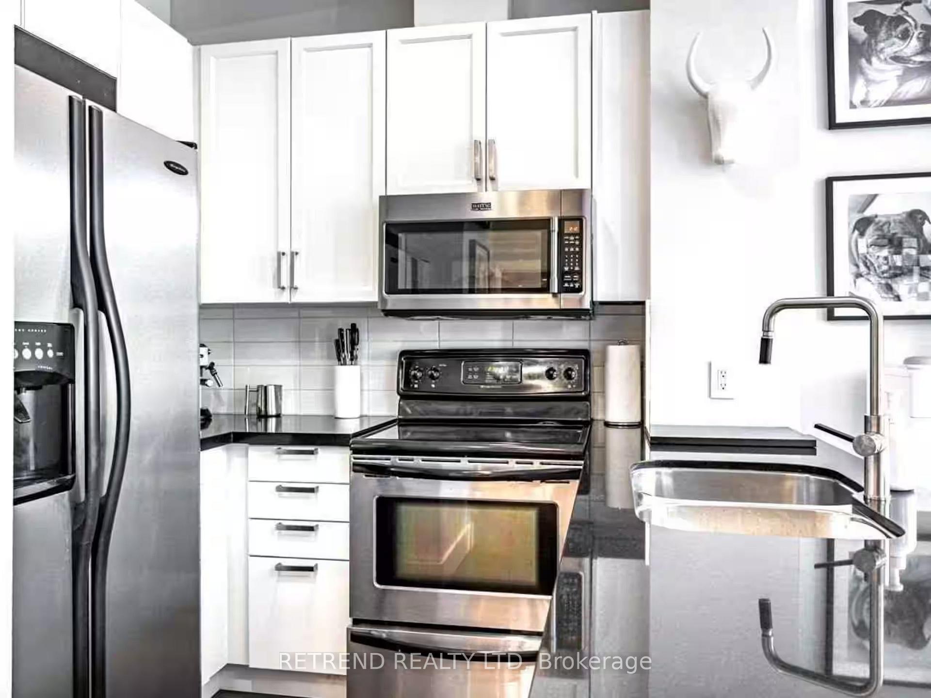 Photo 3 of Unit 209, 8 wellesley Street E, Toronto, Church-Yonge Corridor — HOMEH