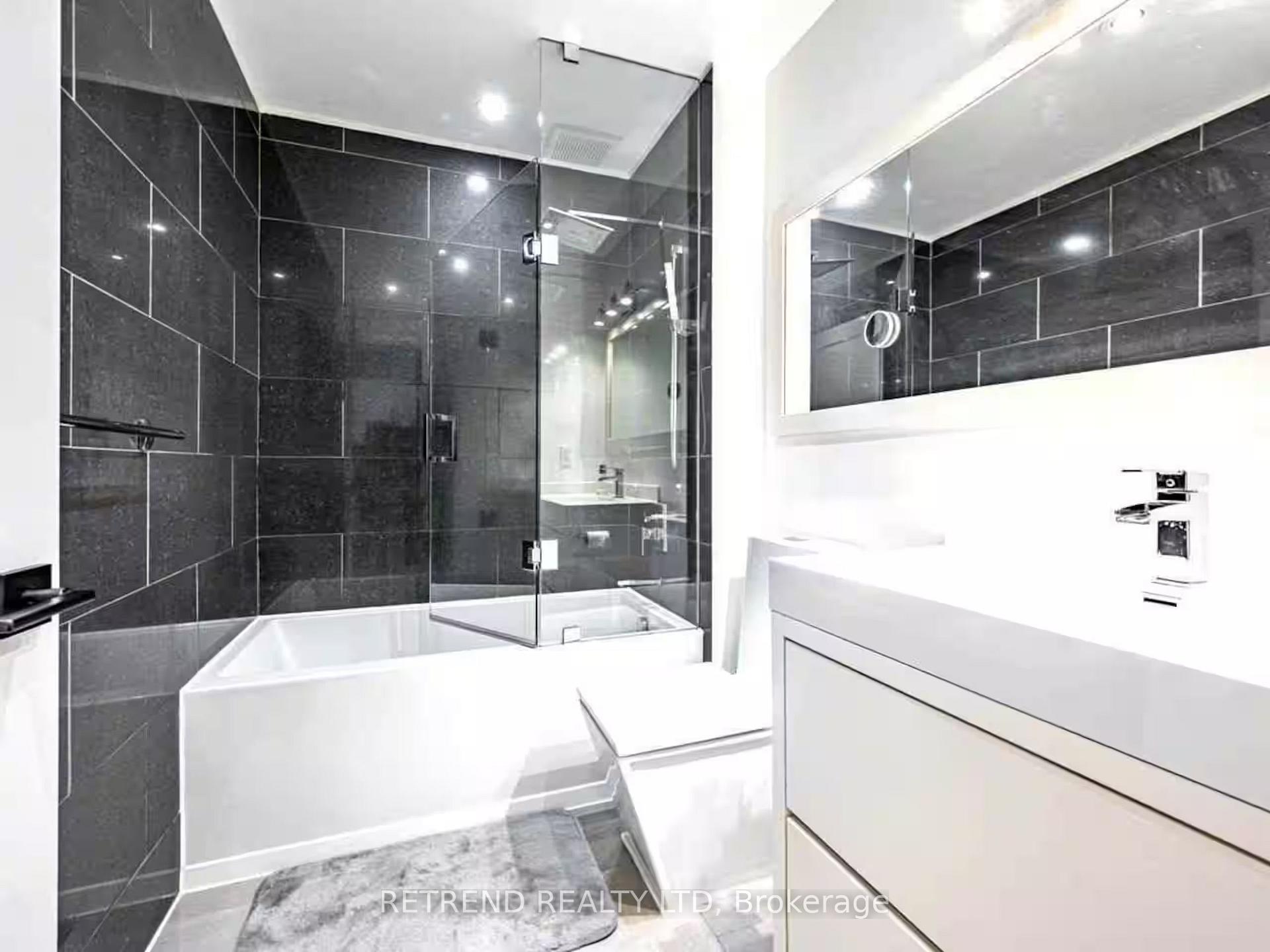 Photo 5 of Unit 209, 8 wellesley Street E, Toronto, Church-Yonge Corridor — HOMEH