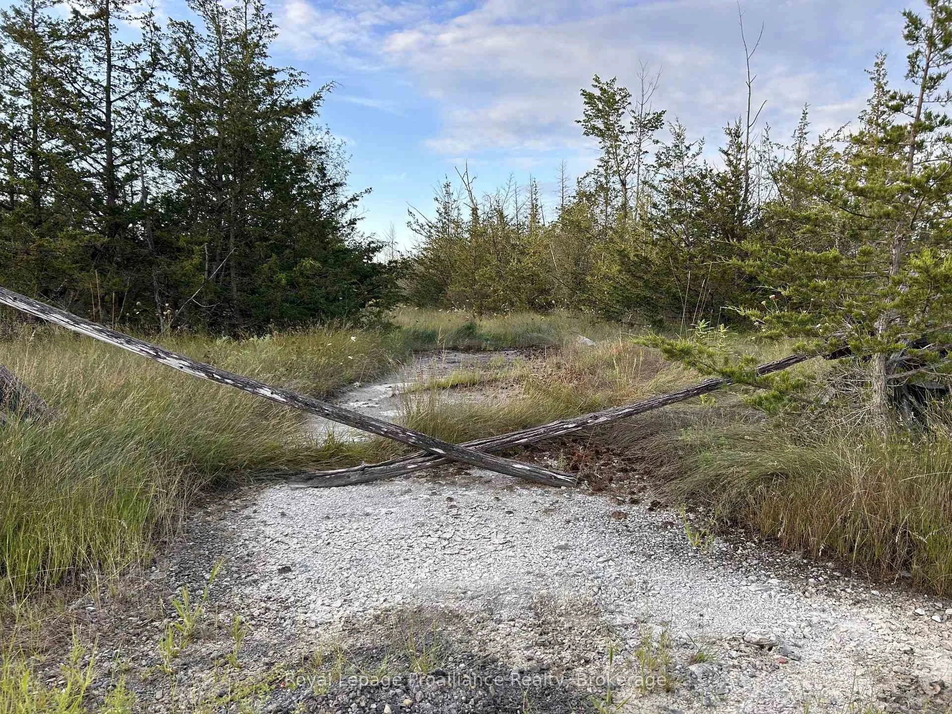 Photo 3 of 2916 Shannon Road, Tyendinaga, Tyendinaga Township — HOMEH