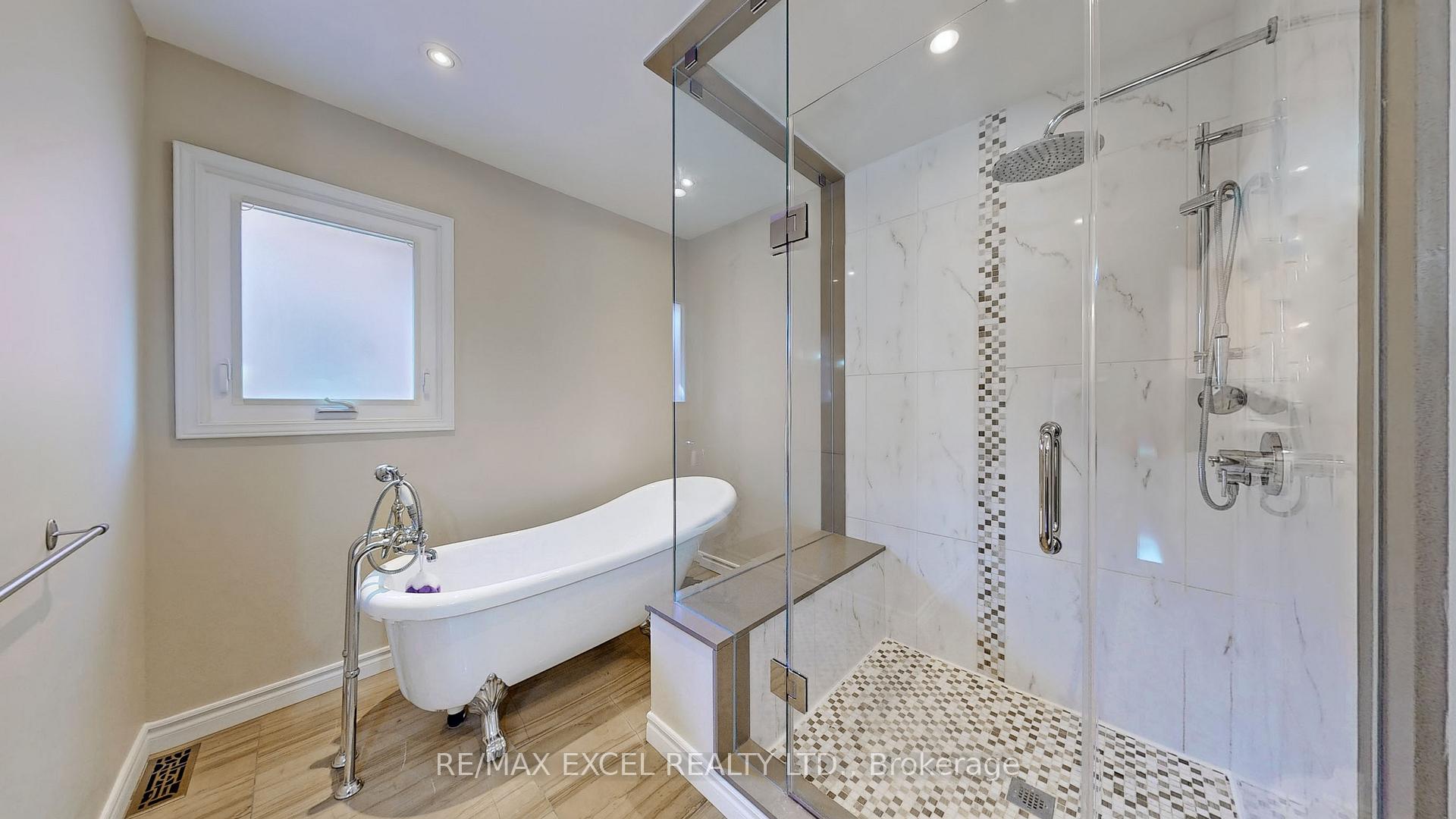 Photo 20 of 10 Alexis Road, Markham, Thornlea — HOMEH