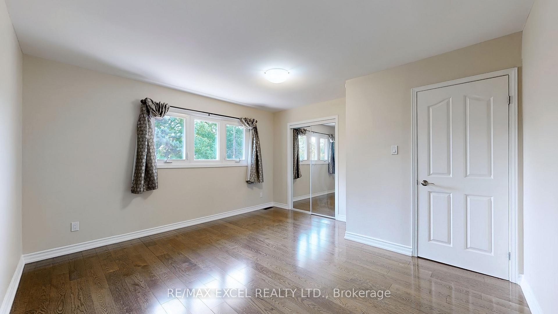 Photo 23 of 10 Alexis Road, Markham, Thornlea — HOMEH