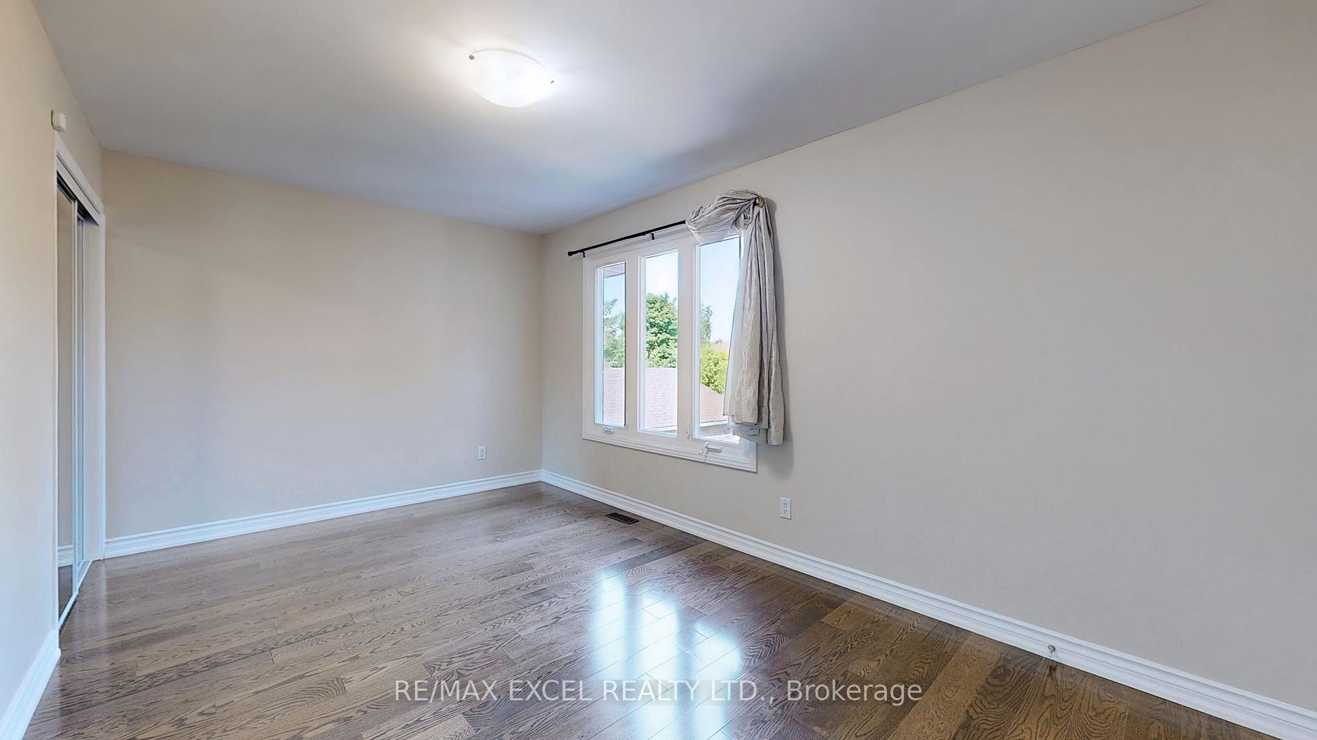 Photo 31 of 10 Alexis Road, Markham, Thornlea — HOMEH
