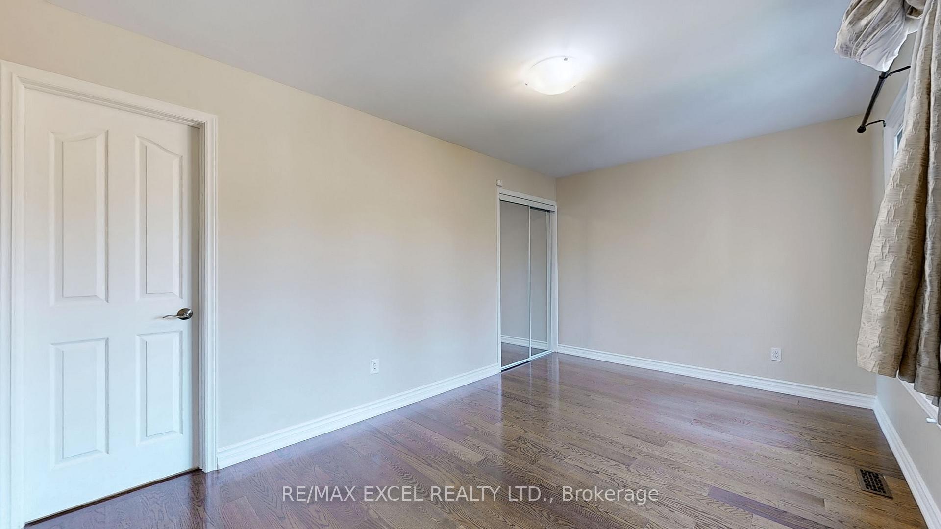 Photo 33 of 10 Alexis Road, Markham, Thornlea — HOMEH