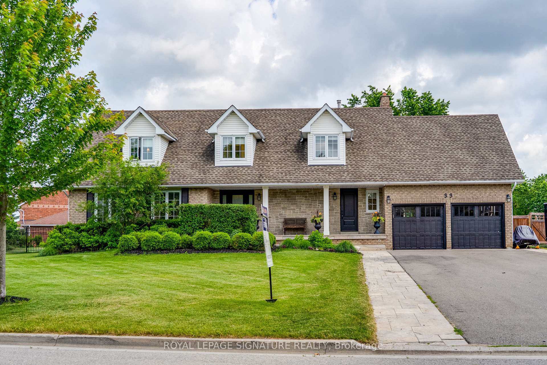 Photo 1 of 33 Campbell Drive, Uxbridge — HOMEH