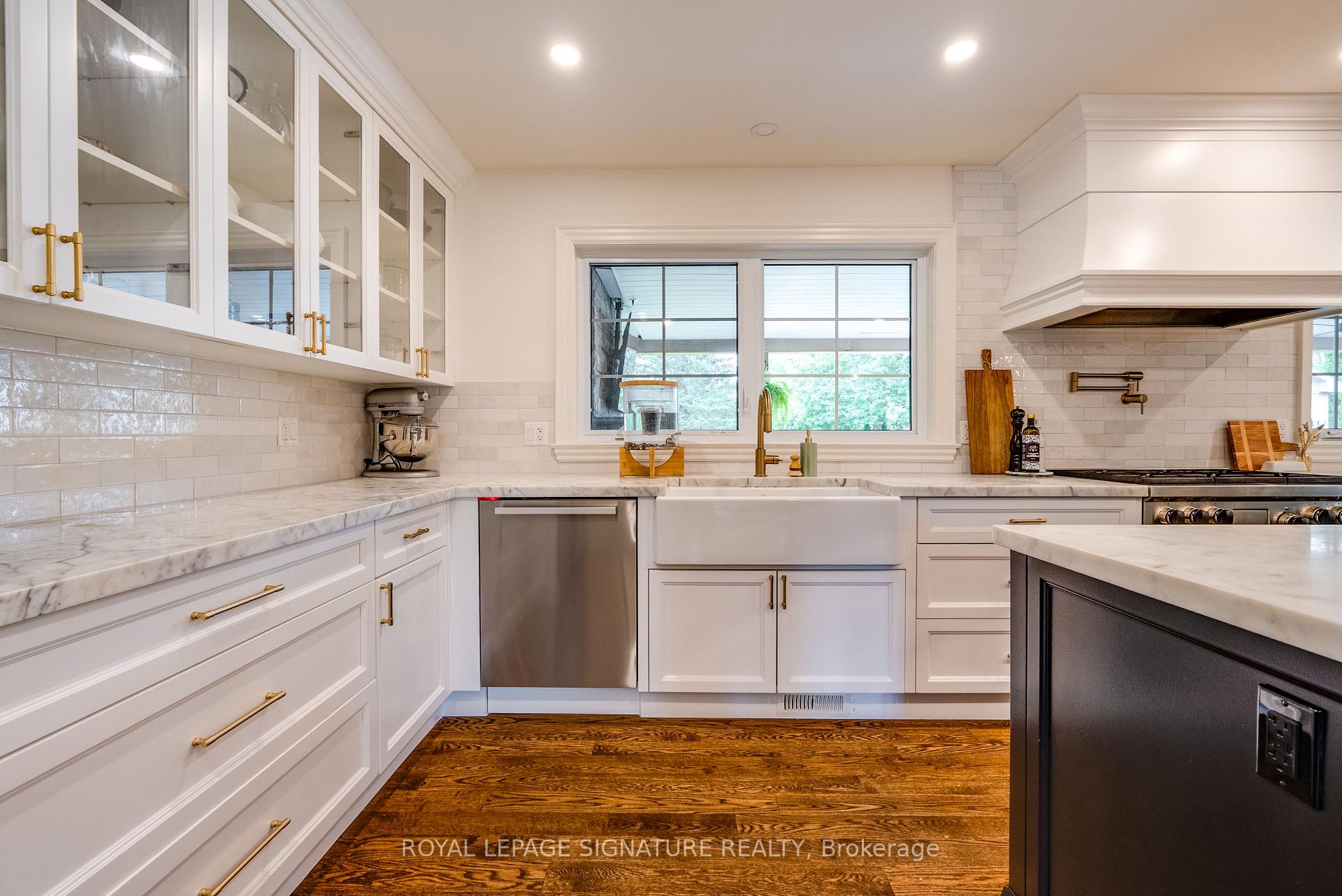 Photo 4 of 33 Campbell Drive, Uxbridge — HOMEH