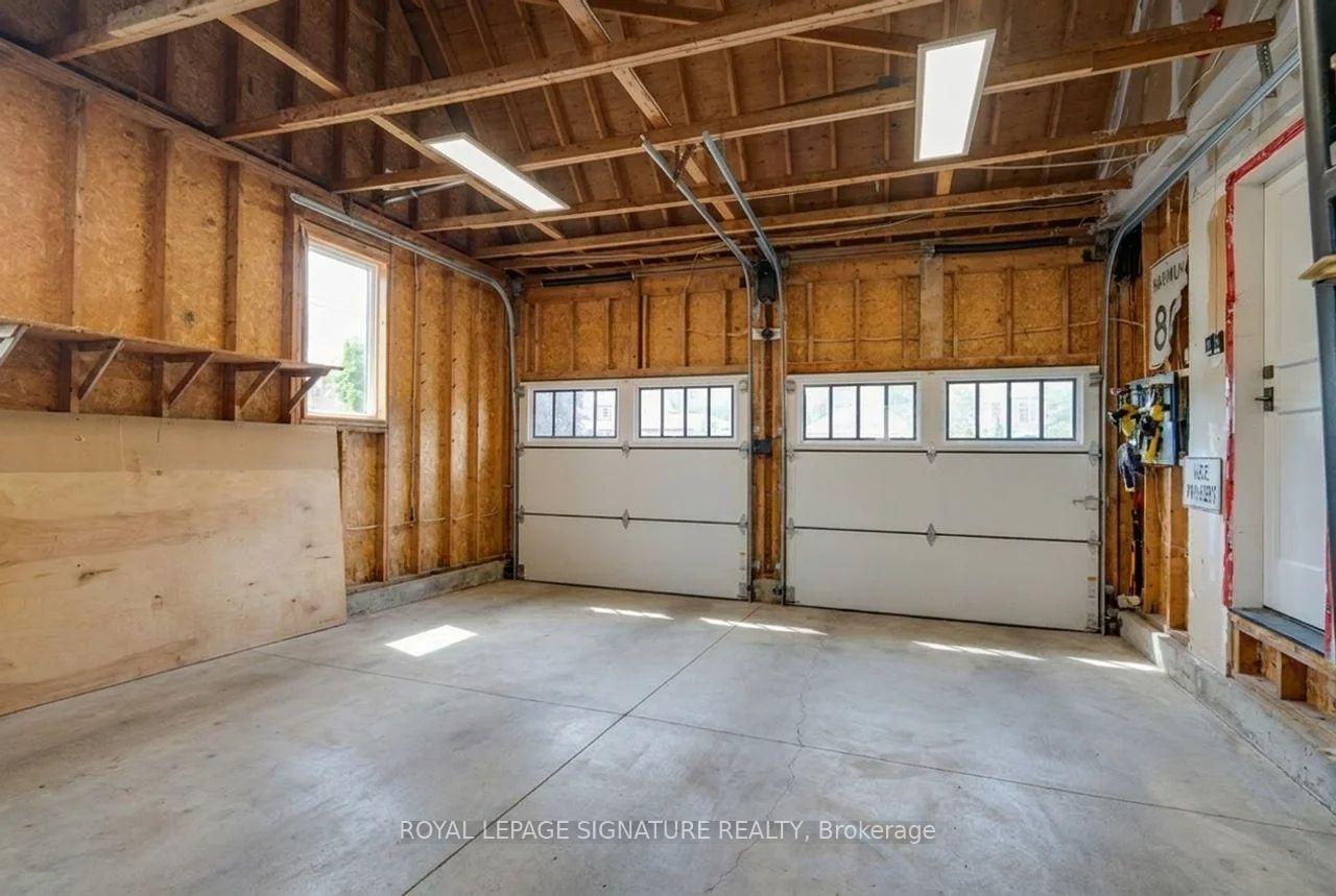 Photo 45 of 33 Campbell Drive, Uxbridge — HOMEH