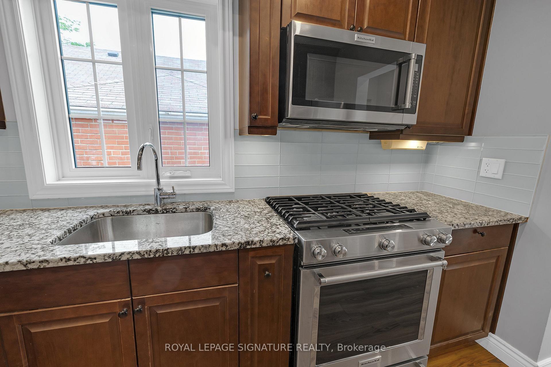 Photo 15 of 118 Rexleigh Drive, Toronto, O'Connor-Parkview — HOMEH