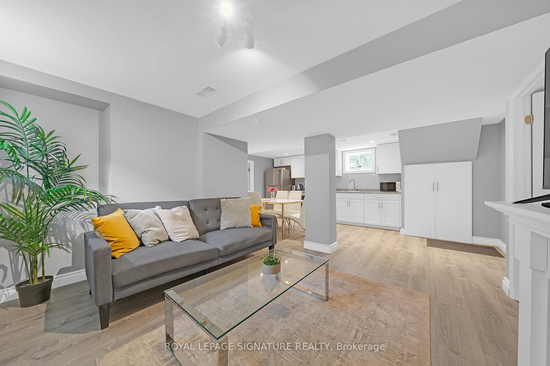 Photo 32 of 118 Rexleigh Drive, Toronto, O'Connor-Parkview — HOMEH