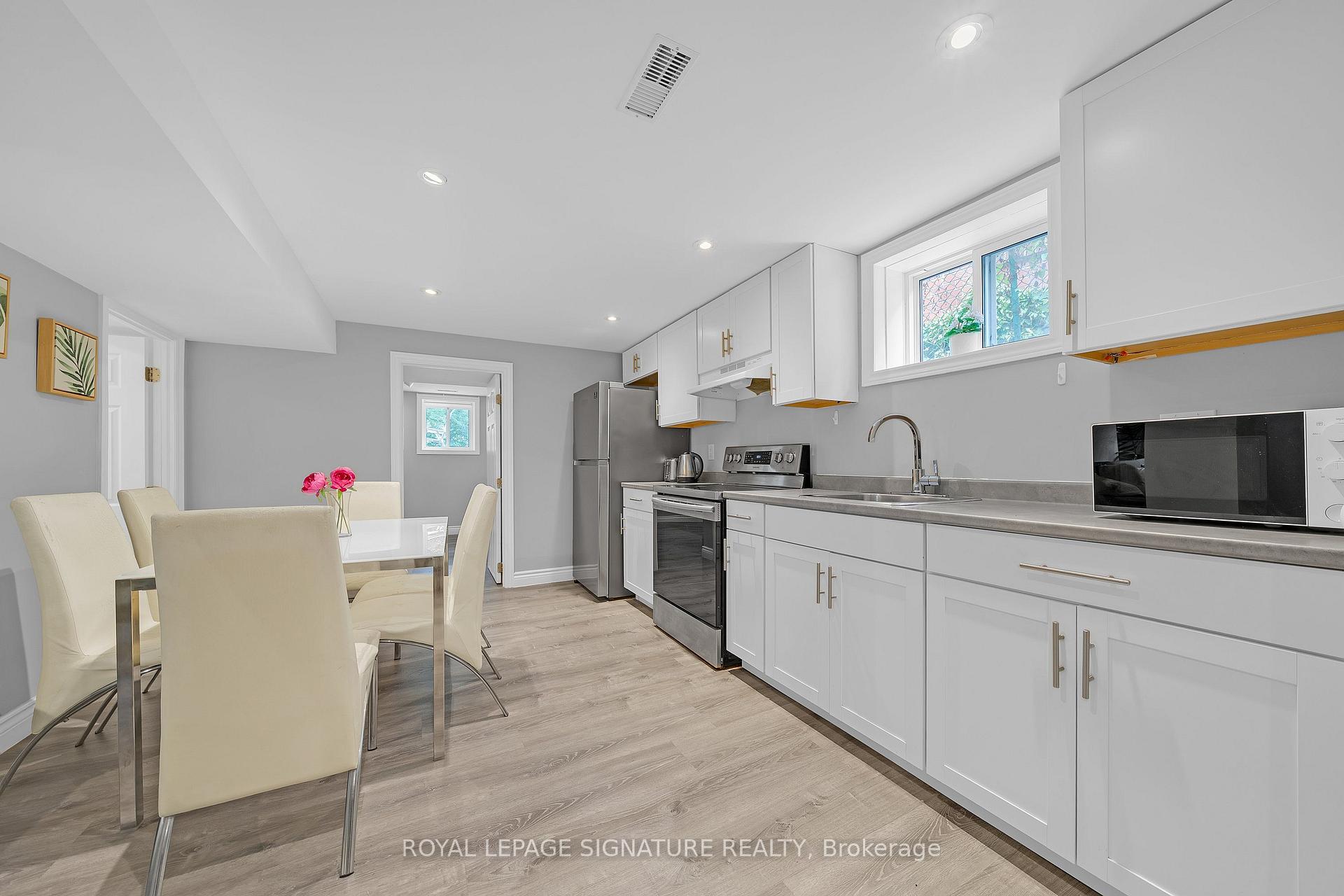 Photo 33 of 118 Rexleigh Drive, Toronto, O'Connor-Parkview — HOMEH