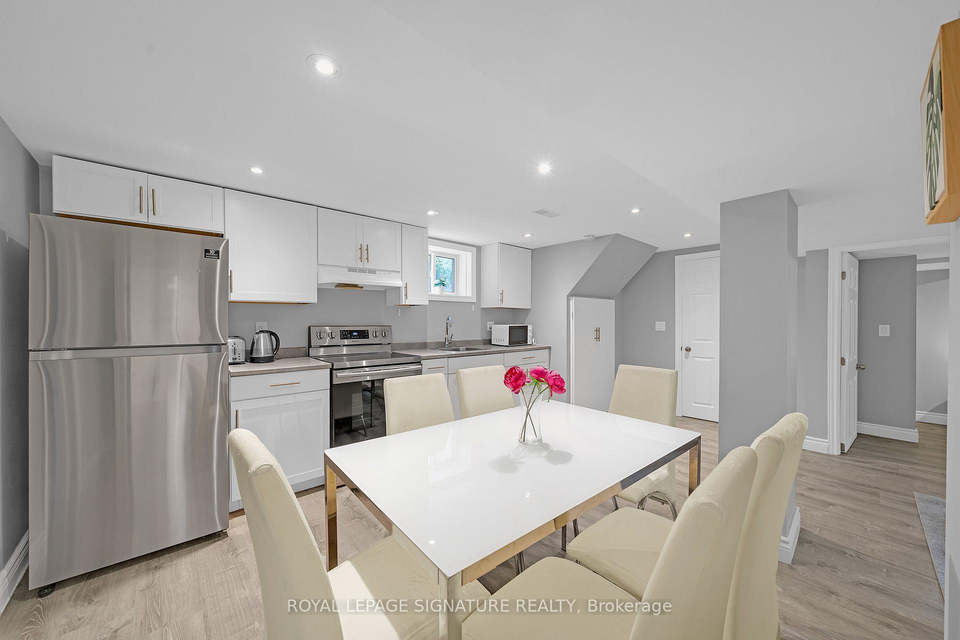 Photo 35 of 118 Rexleigh Drive, Toronto, O'Connor-Parkview — HOMEH