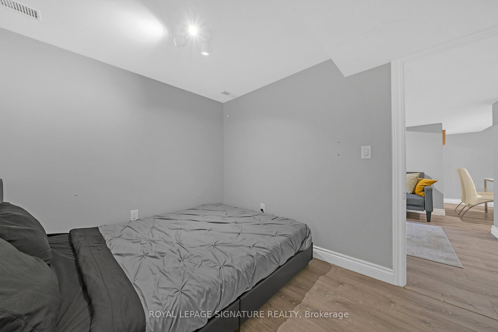 Photo 41 of 118 Rexleigh Drive, Toronto, O'Connor-Parkview — HOMEH