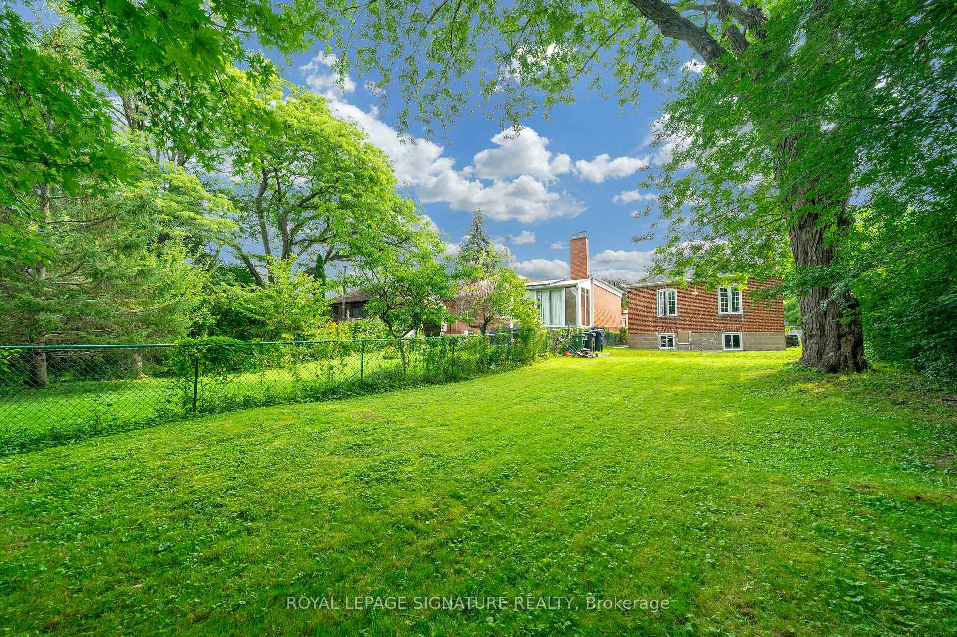 Photo 49 of 118 Rexleigh Drive, Toronto, O'Connor-Parkview — HOMEH