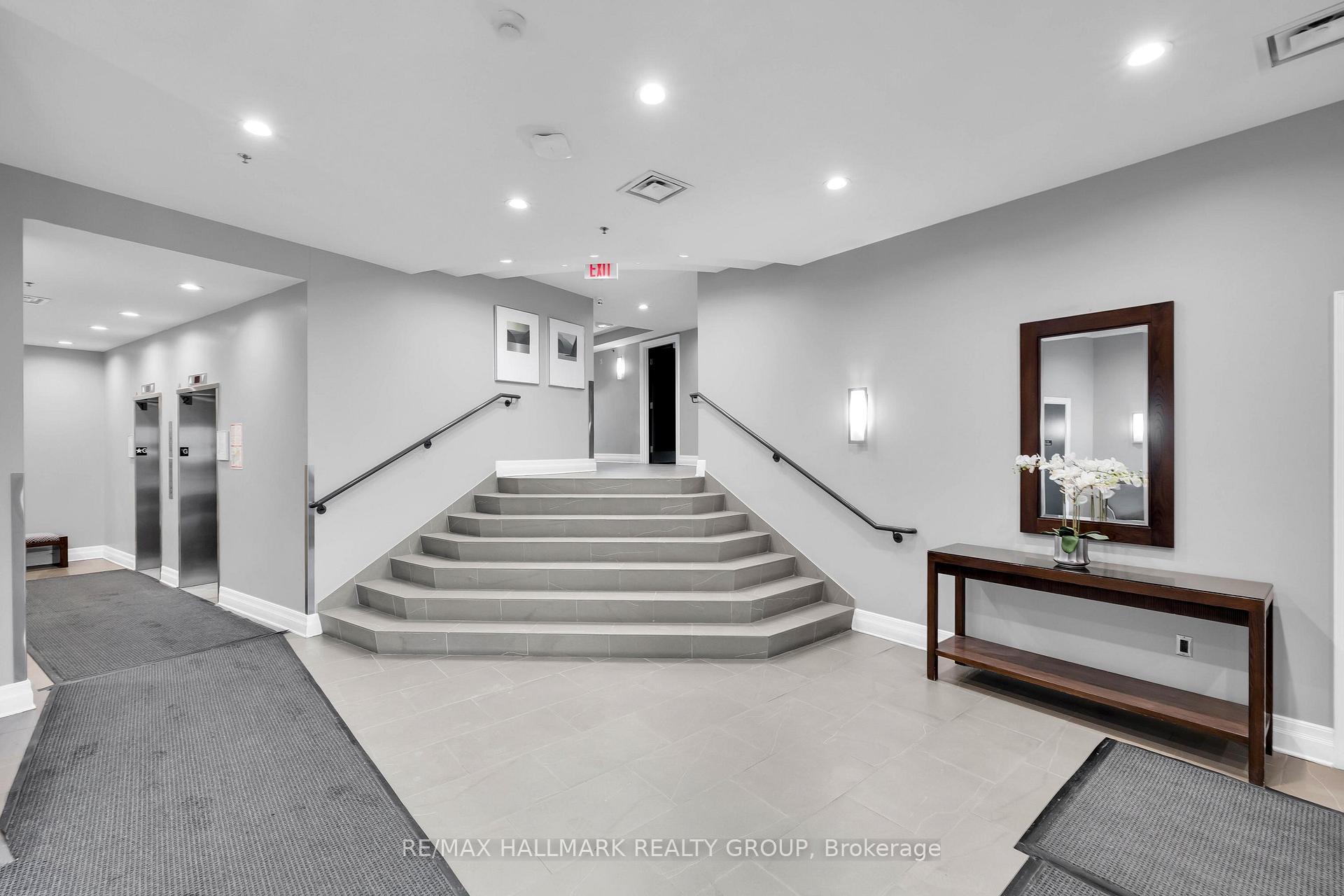 Photo 4 of Unit 705, 420 Berkley Avenue, Ottawa, Westboro West — HOMEH