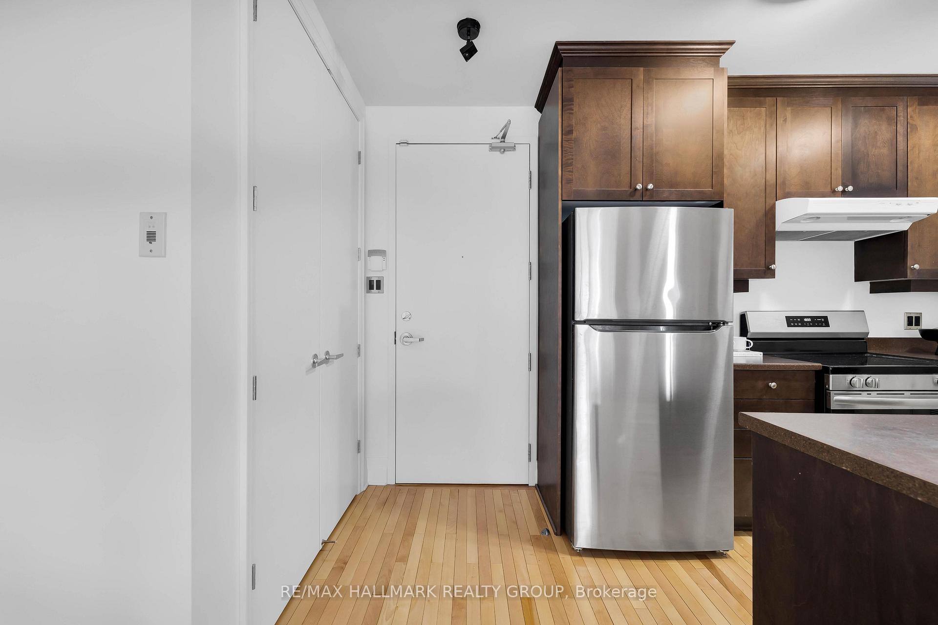 Photo 5 of Unit 705, 420 Berkley Avenue, Ottawa, Westboro West — HOMEH