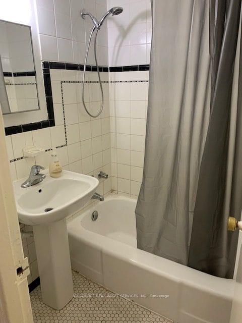 Photo 6 of Unit 1, 53 Kirknewton Road, Toronto, Caledonia-Fairbank — HOMEH