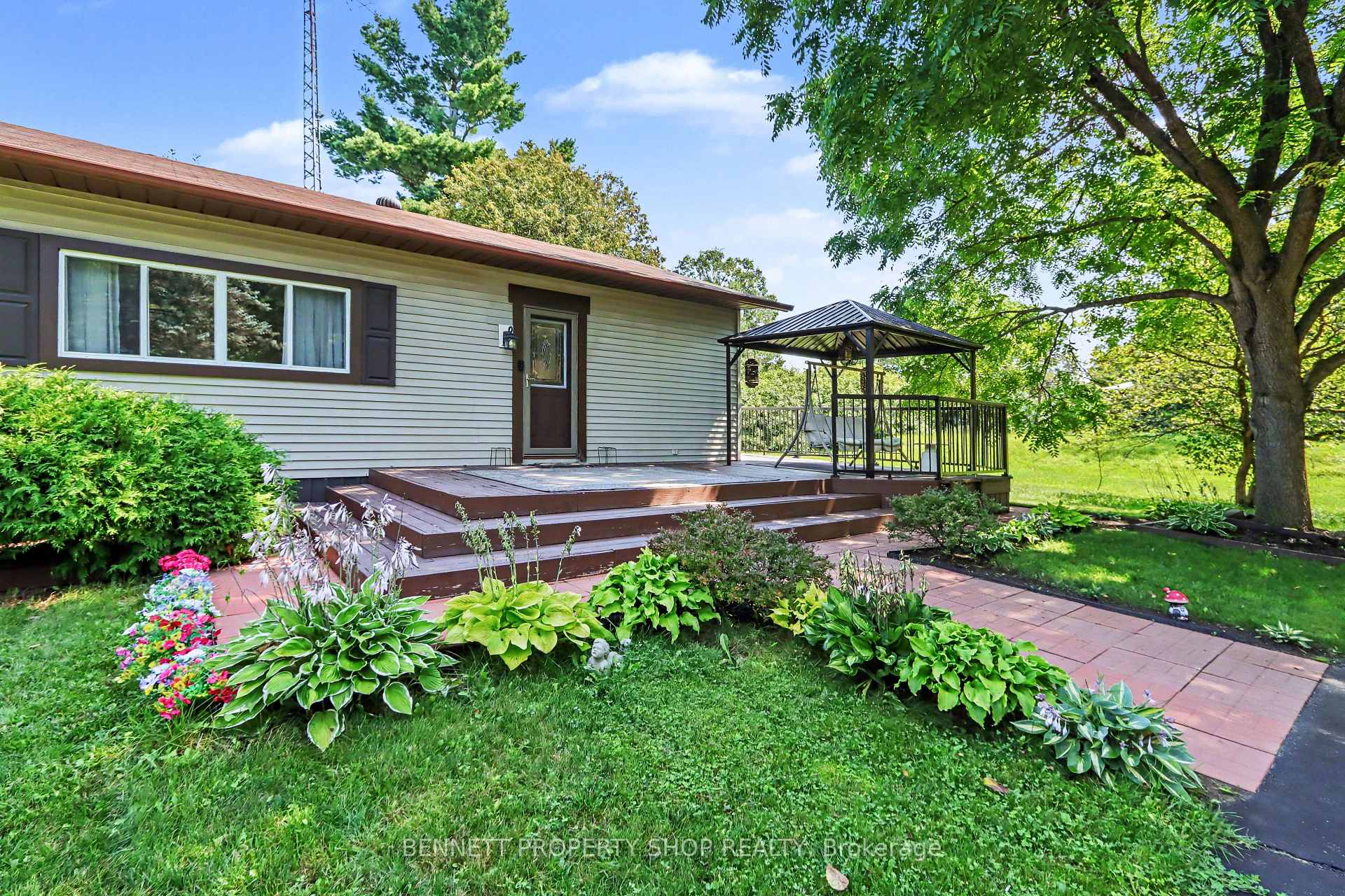 Photo 2 of 9528 Highway 15, Beckwith, Beckwith Twp — HOMEH