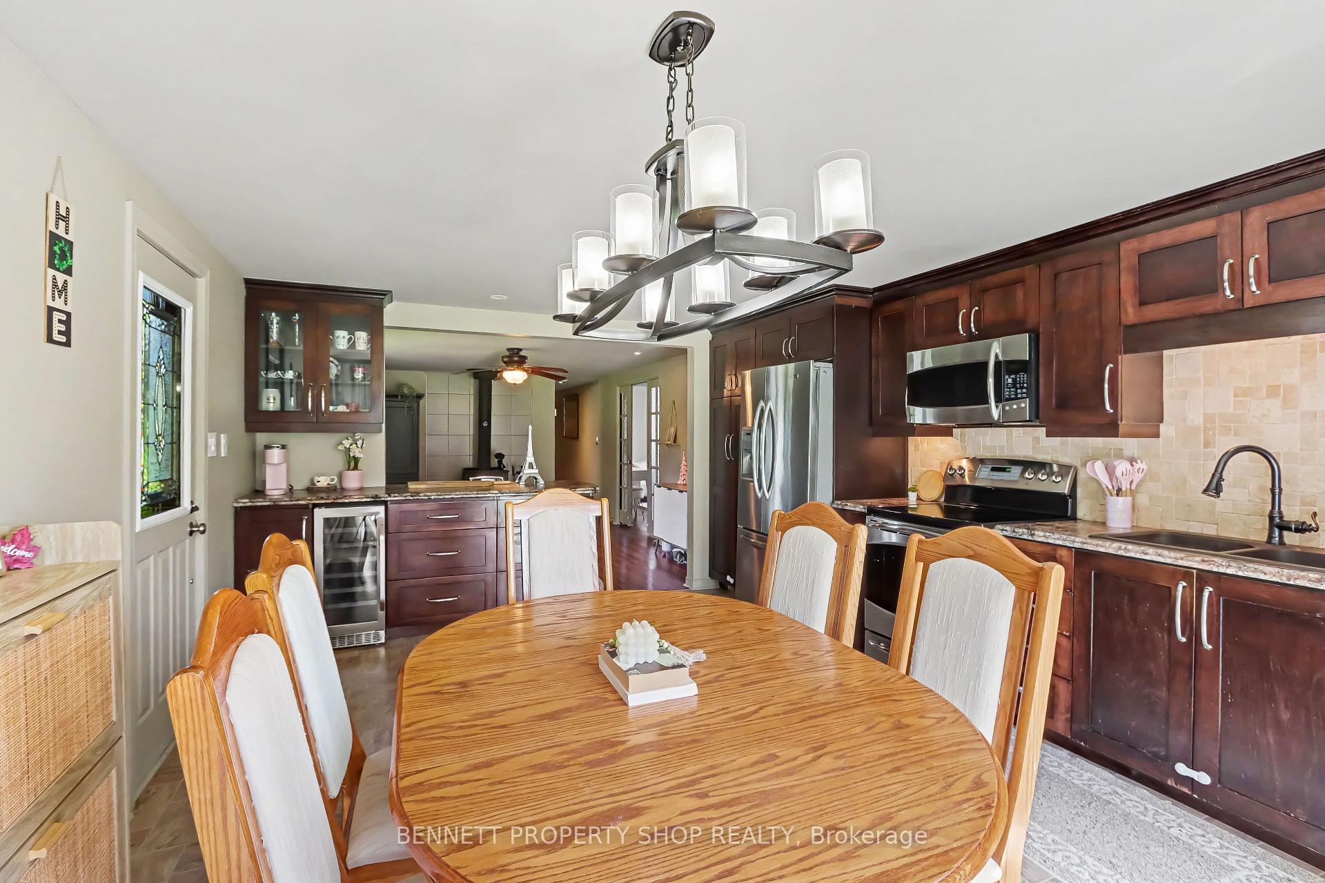 Photo 8 of 9528 Highway 15, Beckwith, Beckwith Twp — HOMEH