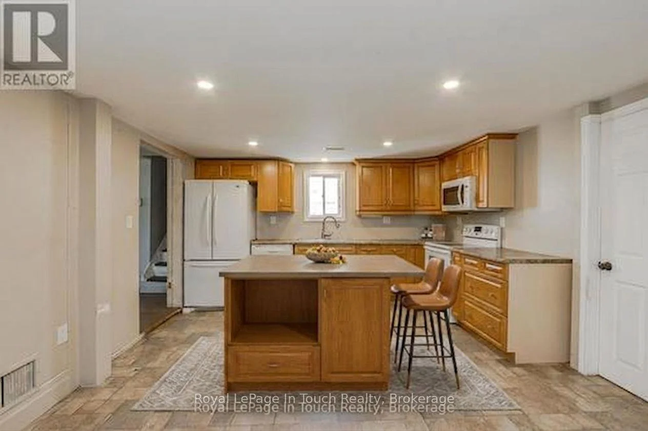 Photo 14 of 397 William Street, Tay, Victoria Harbour — HOMEH