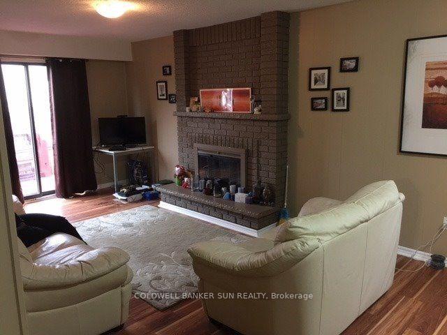 Photo 2 of Unit 2, 150 Murray Street, Brampton, Brampton West — HOMEH