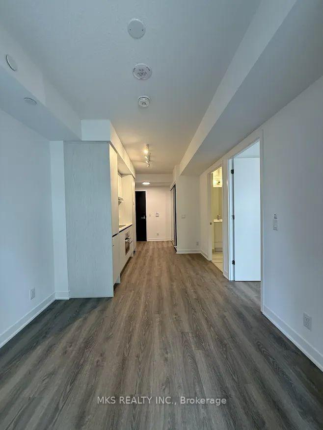 Photo 4 of Unit 918, 180 Front Street E, Toronto, Moss Park — HOMEH