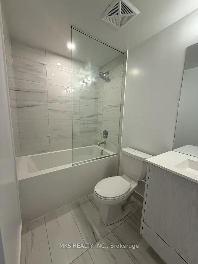 Photo 9 of Unit 701, 180 Front Street E, Toronto, Moss Park — HOMEH