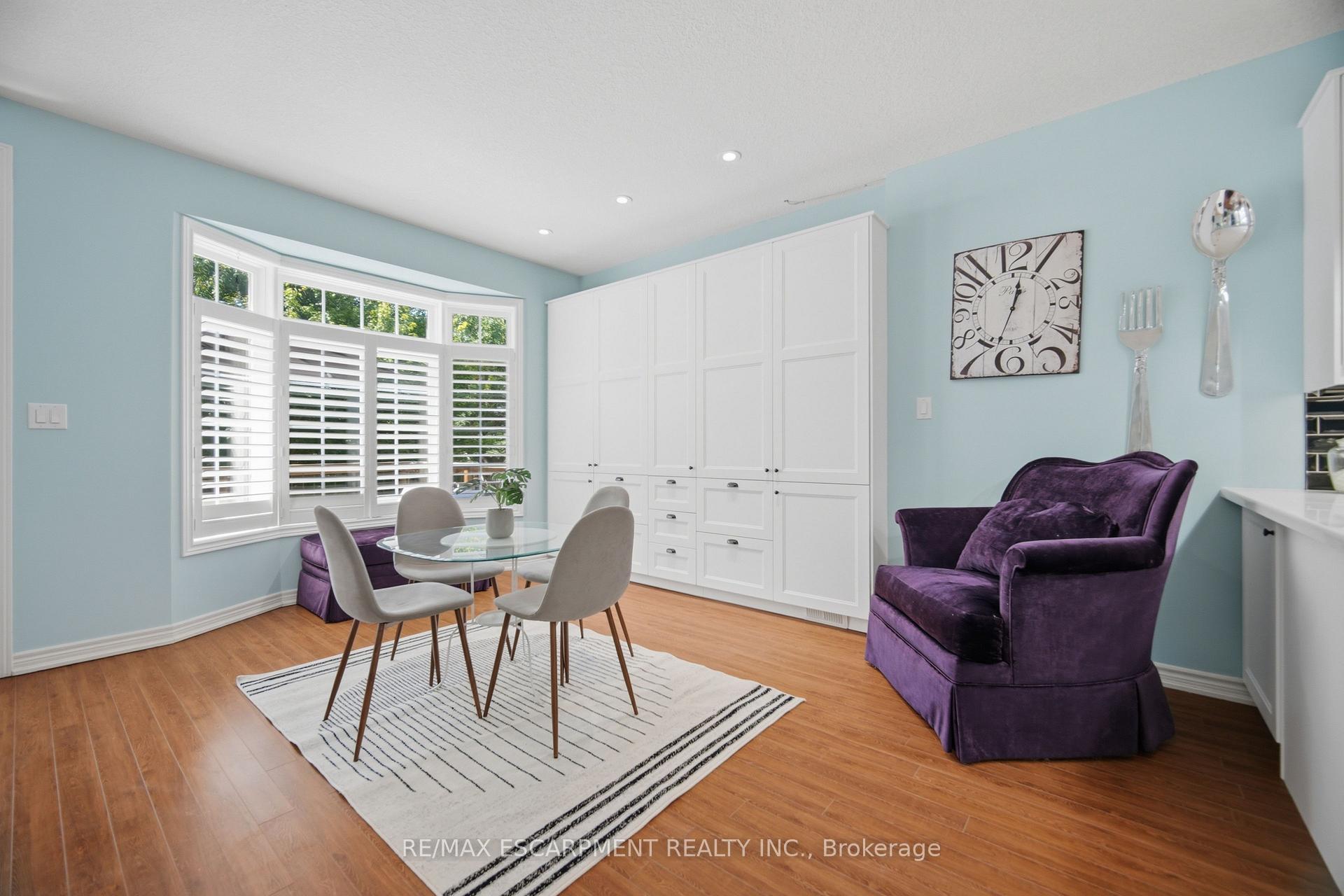 Photo 11 of 40 Sunnycroft Court, Hamilton, Waterdown — HOMEH
