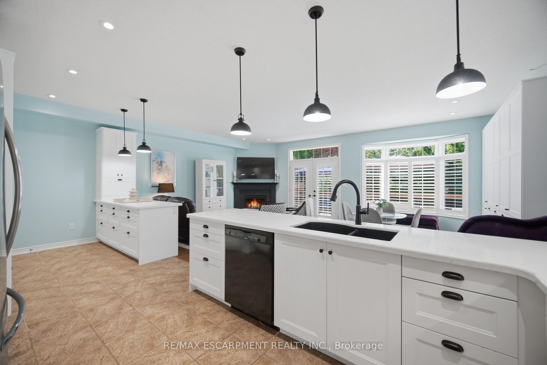 Photo 16 of 40 Sunnycroft Court, Hamilton, Waterdown — HOMEH
