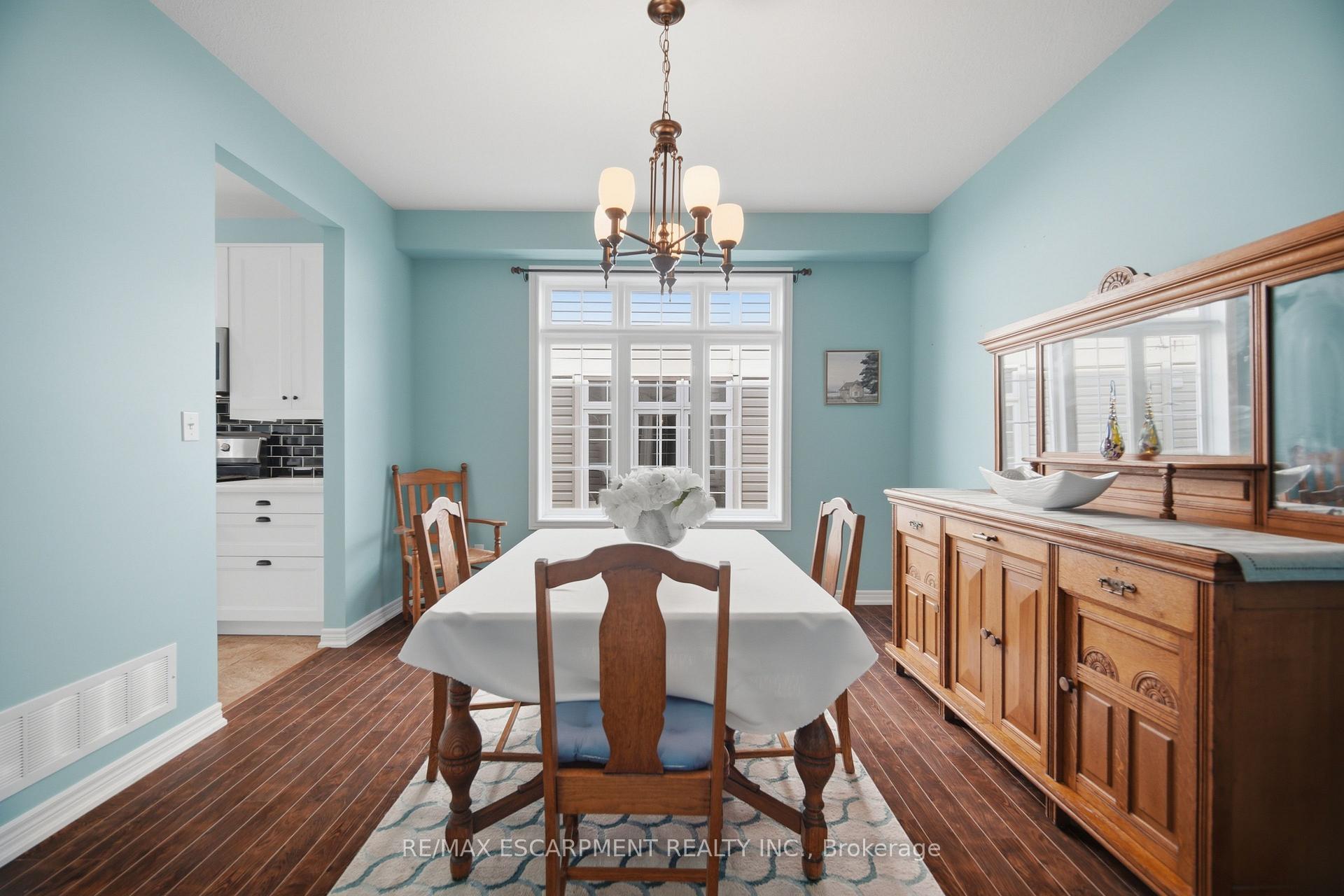 Photo 17 of 40 Sunnycroft Court, Hamilton, Waterdown — HOMEH