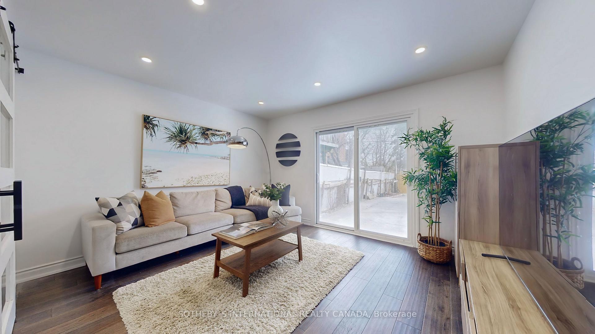 Photo 4 of 1271 Gerrard Street E, Toronto, South Riverdale — HOMEH