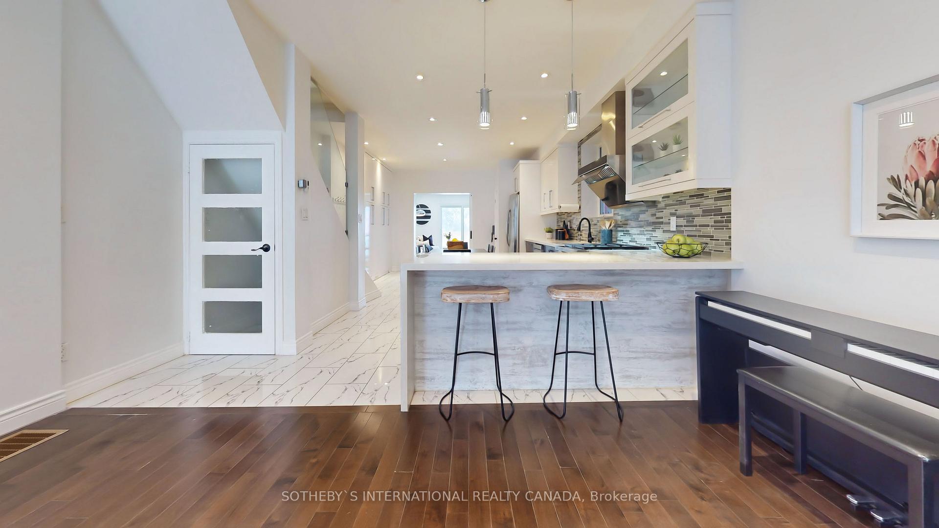 Photo 5 of 1271 Gerrard Street E, Toronto, South Riverdale — HOMEH