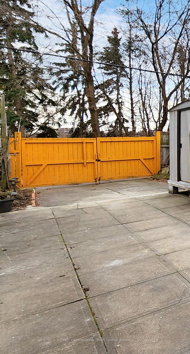 Photo 22 of 1271 Gerrard Street E, Toronto, South Riverdale — HOMEH