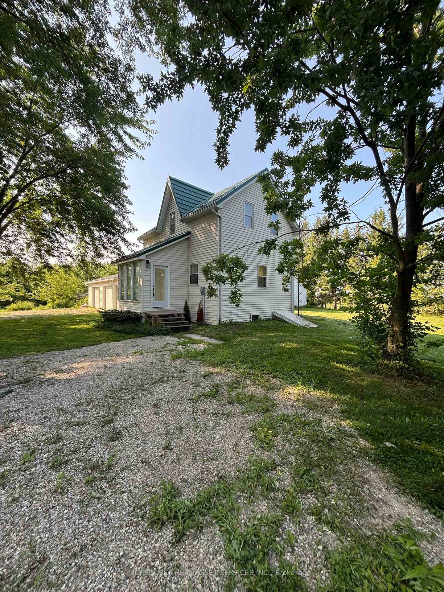 Photo of 1900 Bruce Road 15