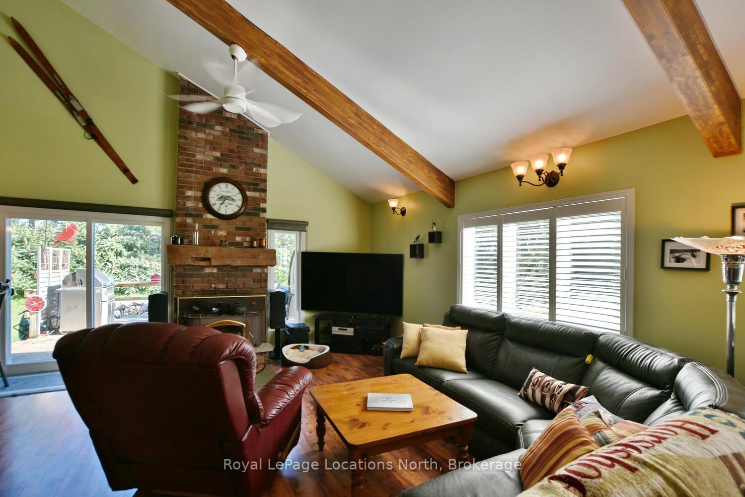 Photo 9 of 154 Carmichael Crescent, Blue Mountains — HOMEH