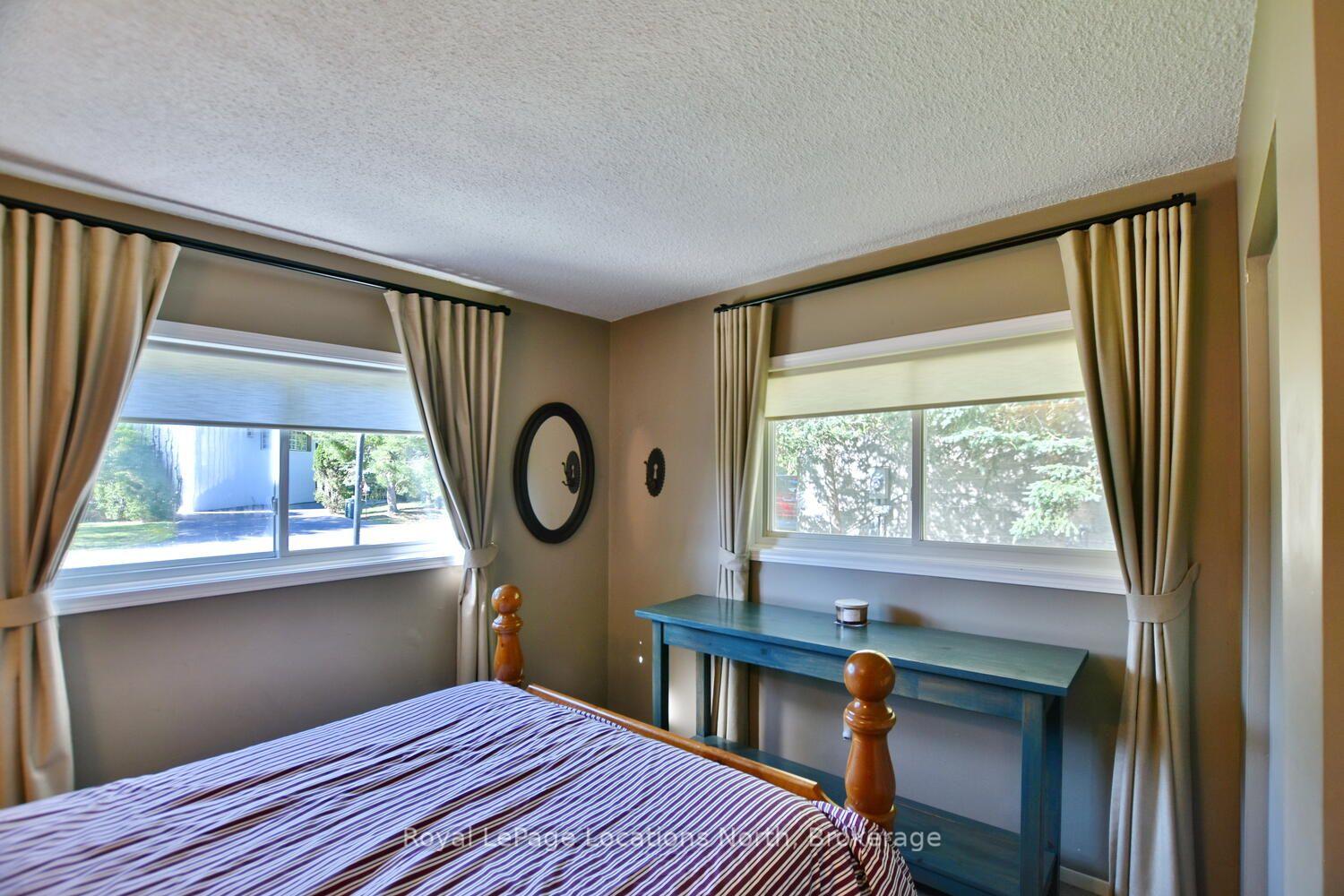 Photo 25 of 154 Carmichael Crescent, Blue Mountains — HOMEH
