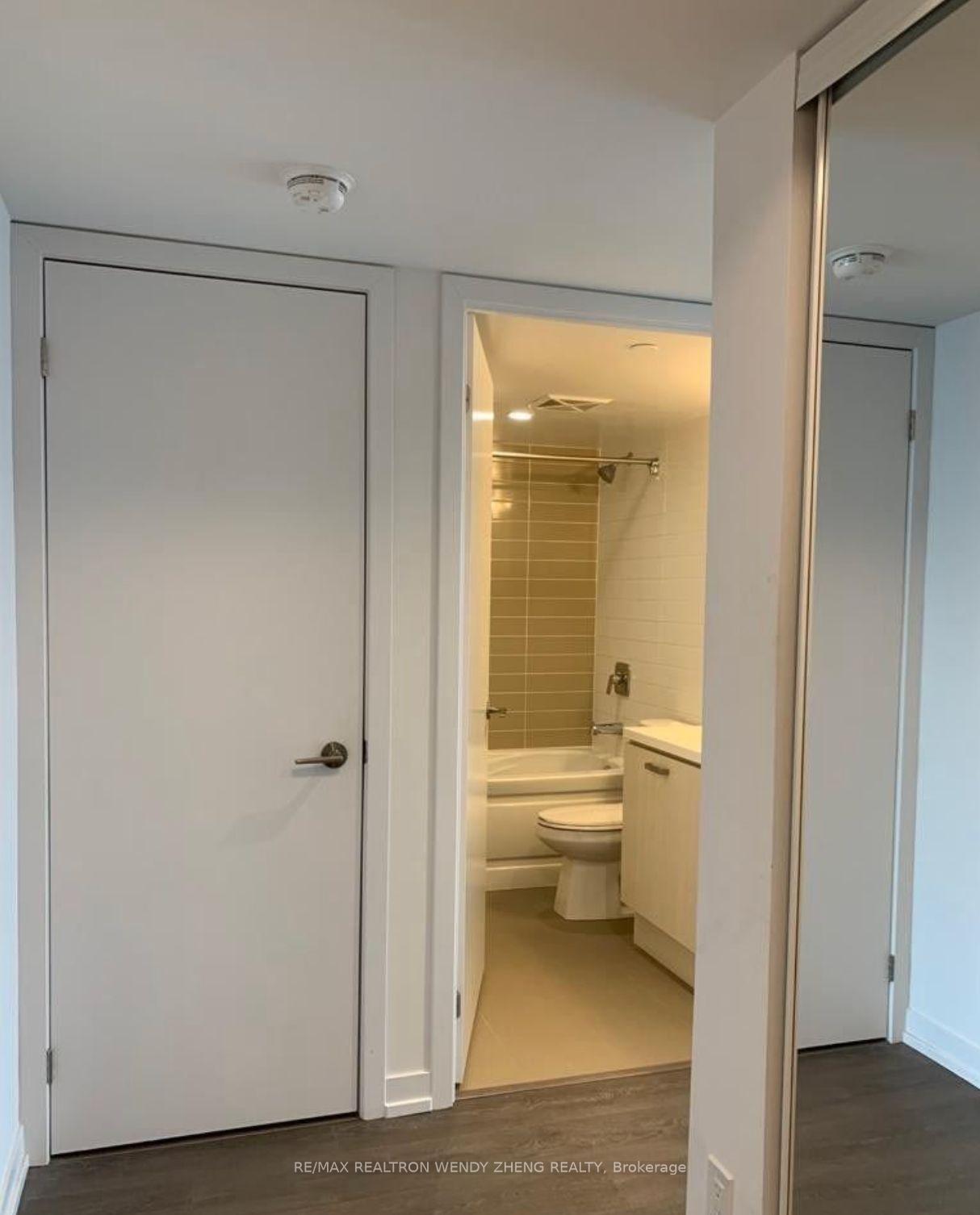 Photo 7 of Unit 1812, 125 Redpath Avenue, Toronto, Mount Pleasant West — HOMEH