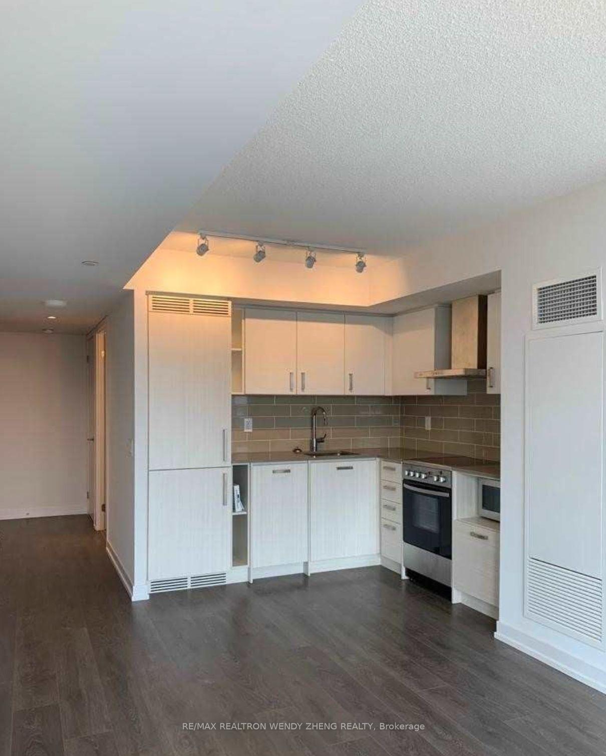 Photo 11 of Unit 1812, 125 Redpath Avenue, Toronto, Mount Pleasant West — HOMEH