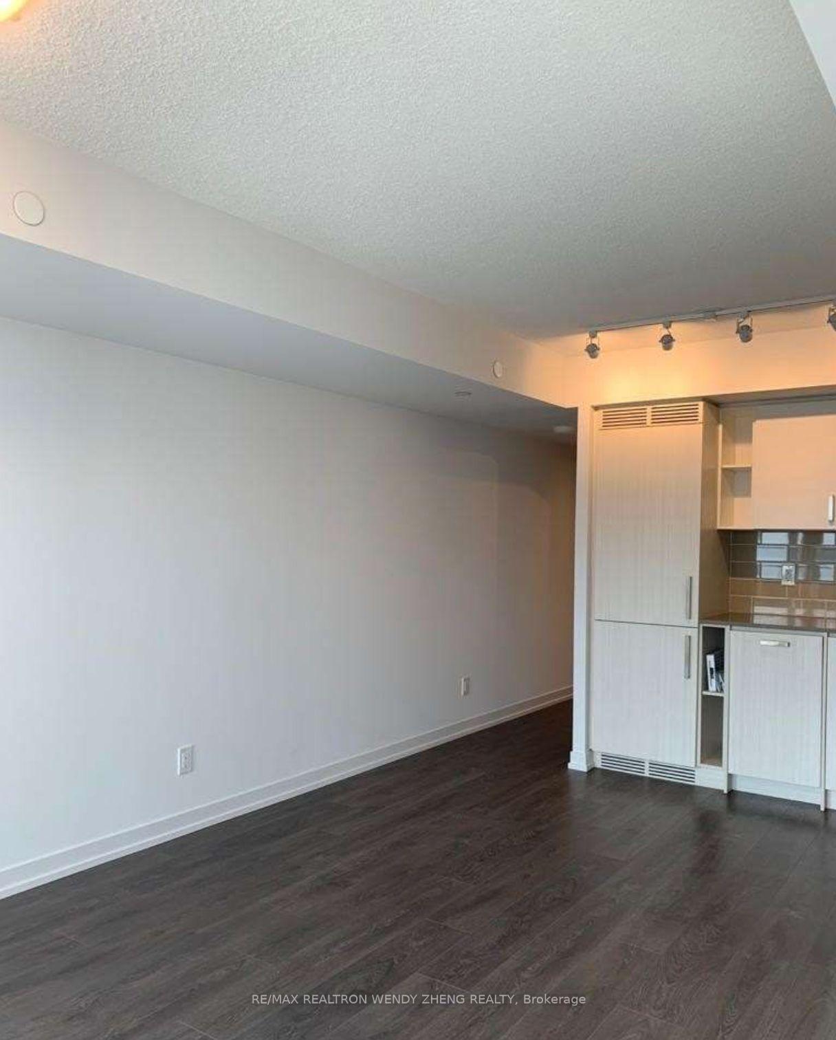 Photo 14 of Unit 1812, 125 Redpath Avenue, Toronto, Mount Pleasant West — HOMEH
