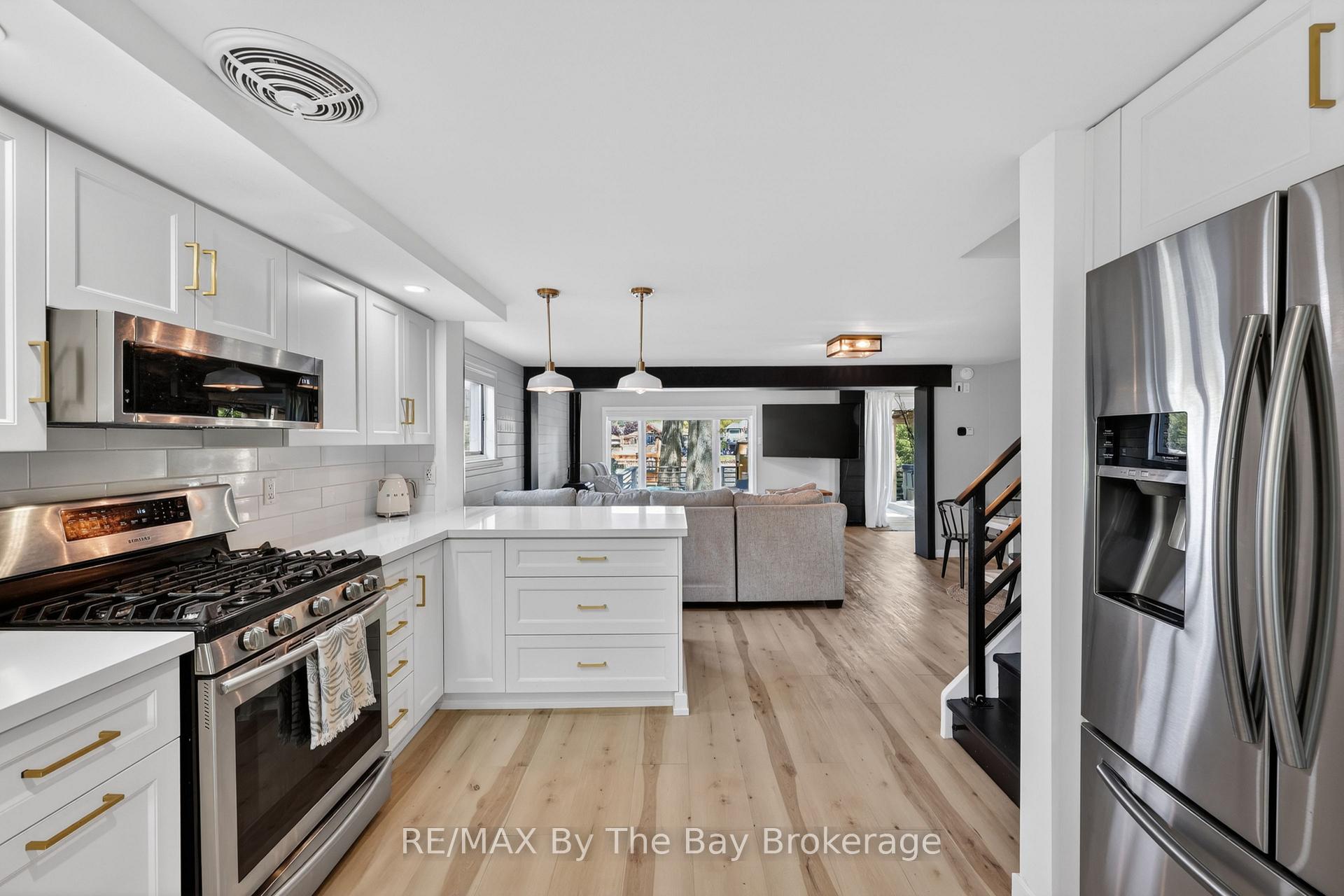 Photo 9 of 1416 River Road W, Wasaga Beach — HOMEH