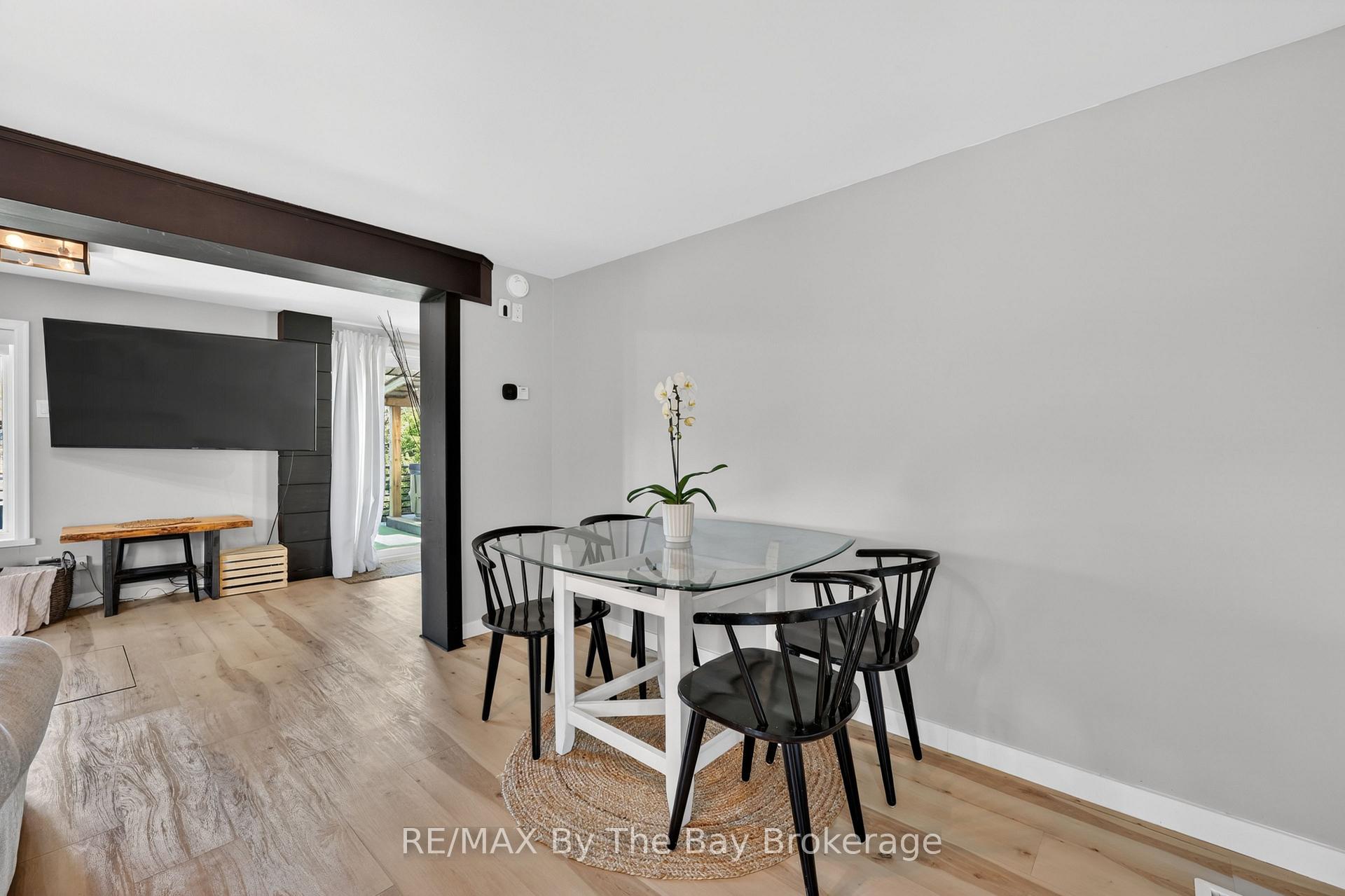 Photo 10 of 1416 River Road W, Wasaga Beach — HOMEH