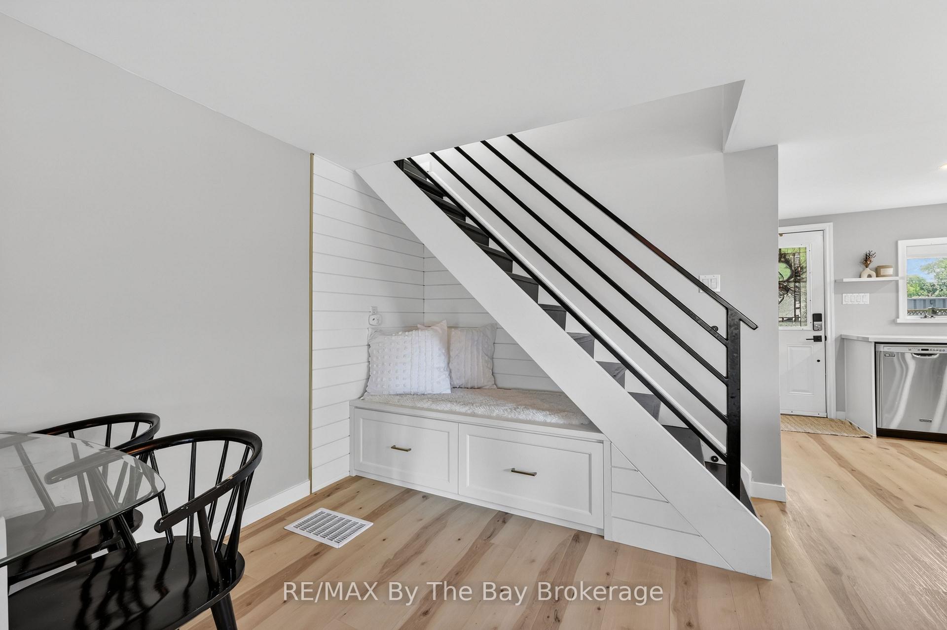 Photo 11 of 1416 River Road W, Wasaga Beach — HOMEH