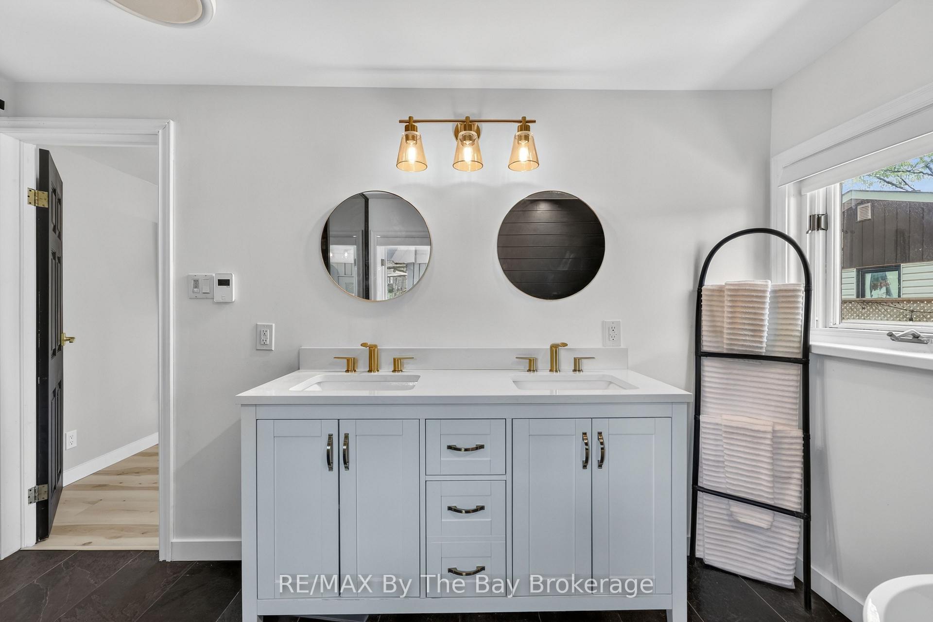 Photo 18 of 1416 River Road W, Wasaga Beach — HOMEH