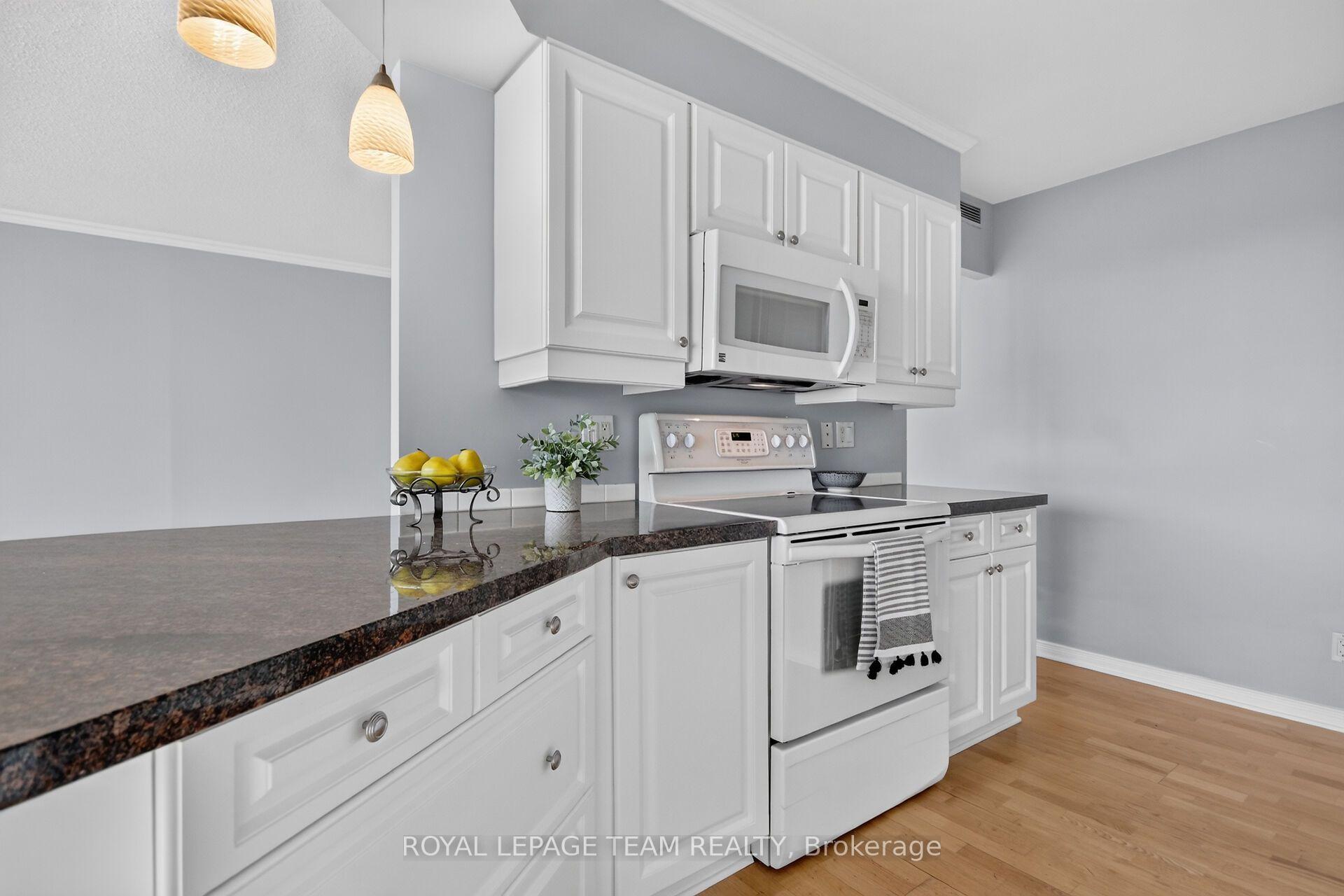 Photo 15 of Unit 405, 370 Dominion Avenue, Ottawa, Westboro West — HOMEH