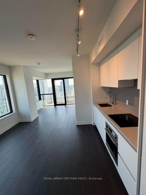 Photo 19 of Unit 3404, 4015 The Exchange, Mississauga, City Centre — HOMEH