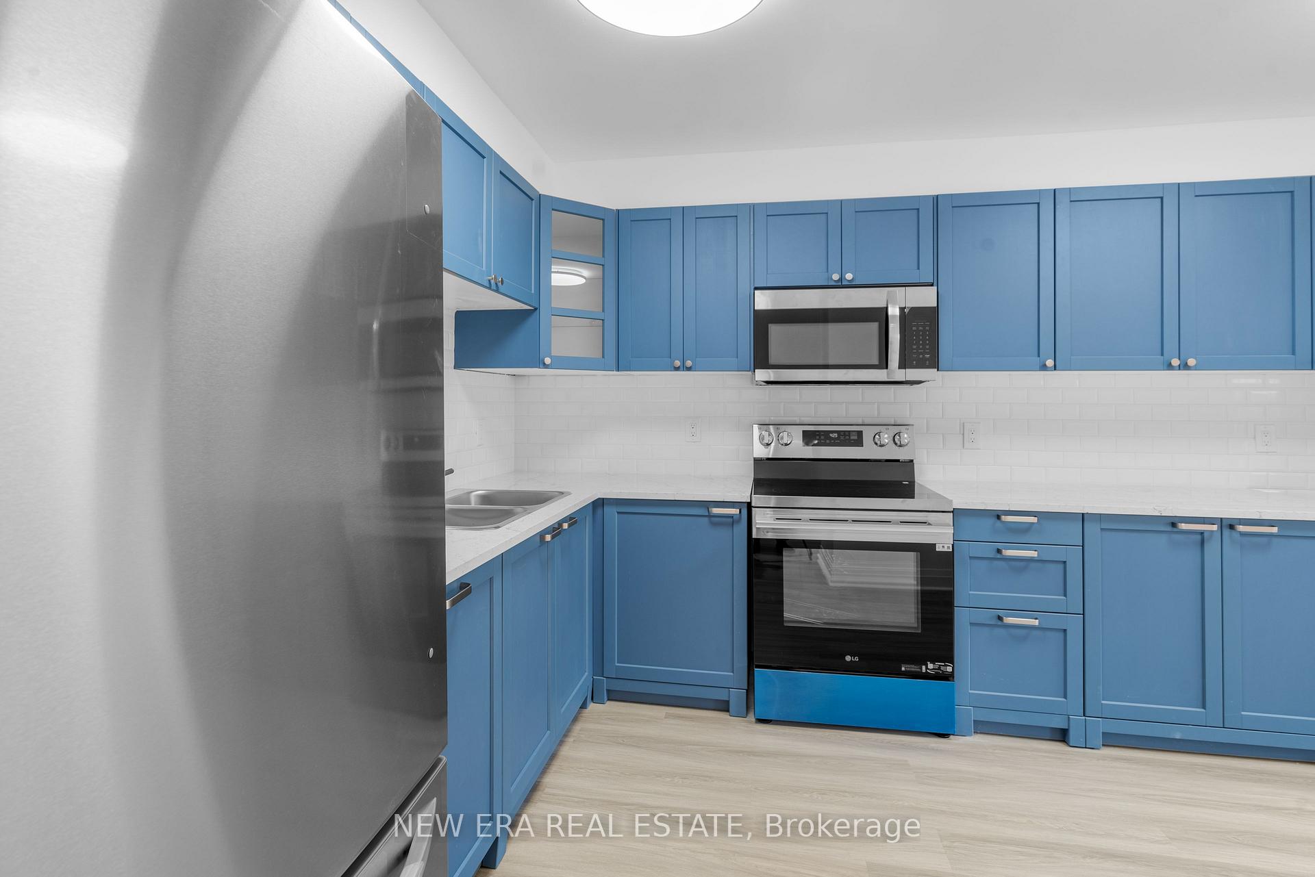 Photo 10 of Unit 6, 2440 Bromsgrove Road, Mississauga, Clarkson — HOMEH
